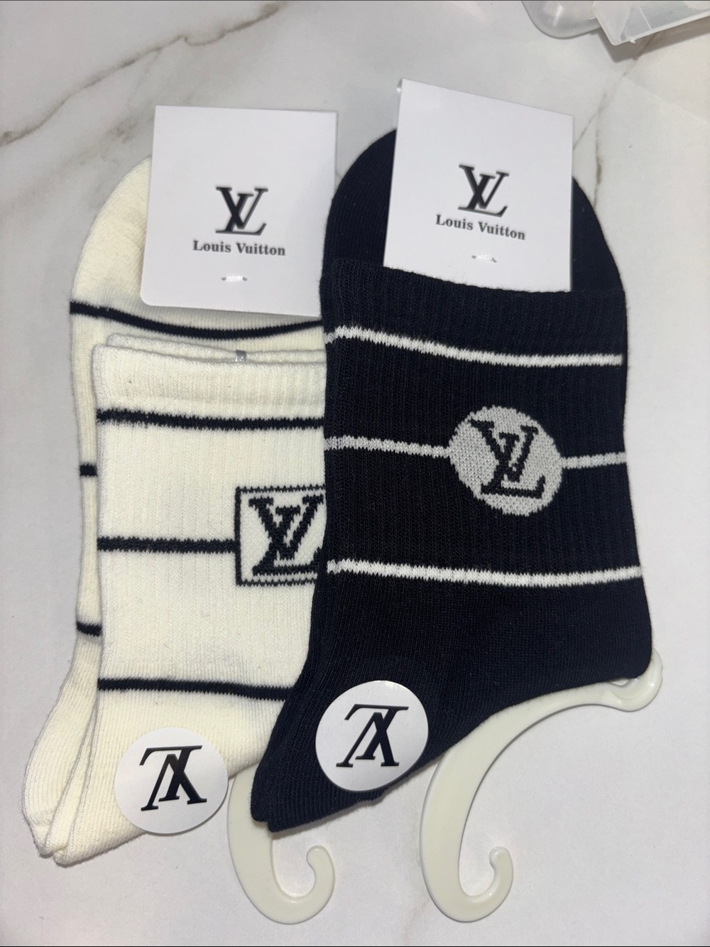 Louis Vuitton Black & White Logo Mixed-Pattern Crew Socks - Men - Picture 4 of 4